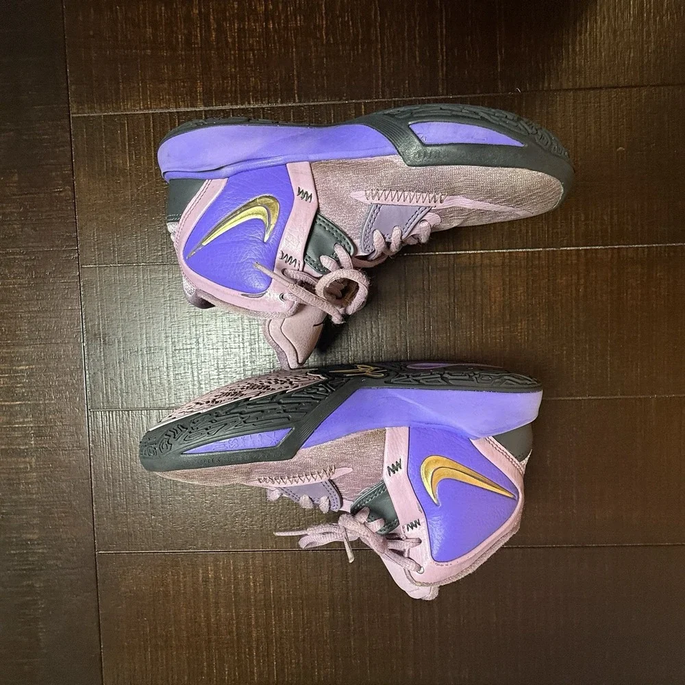 Nike Kyrie Infinity GS Amethyst Wave Youth Size 4Y Basketball Sneaker DD0334-500